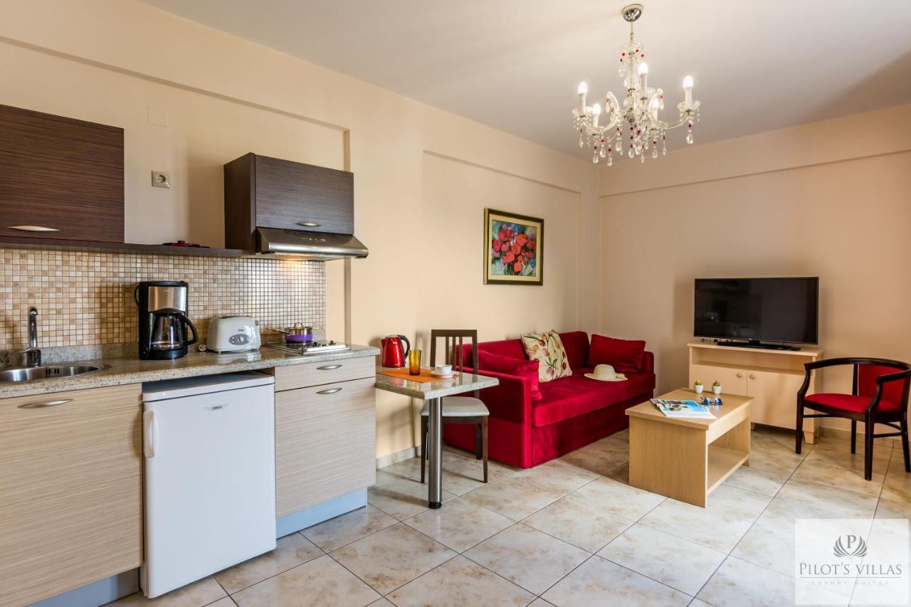 Pilot'S Villas Luxury Suites Limenas Chersonisou Exterior foto