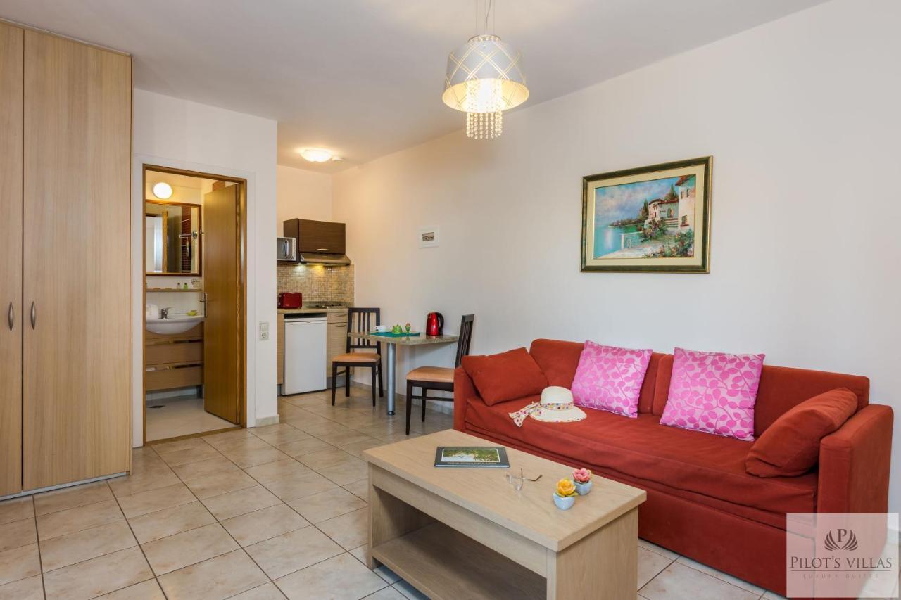 Pilot'S Villas Luxury Suites Limenas Chersonisou Exterior foto