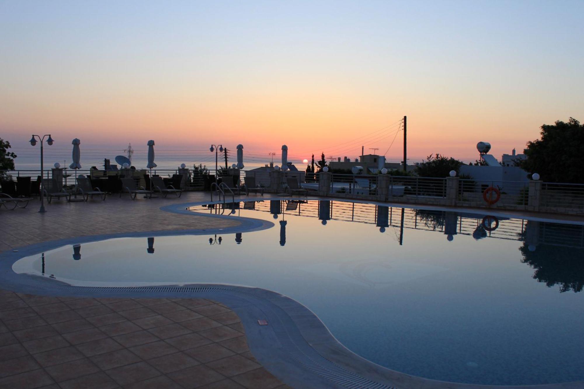 Pilot'S Villas Luxury Suites Limenas Chersonisou Exterior foto